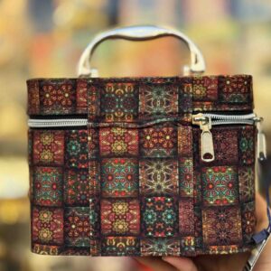 کیف لوازم آرایشی صندوقی دسته دار کد (2674)