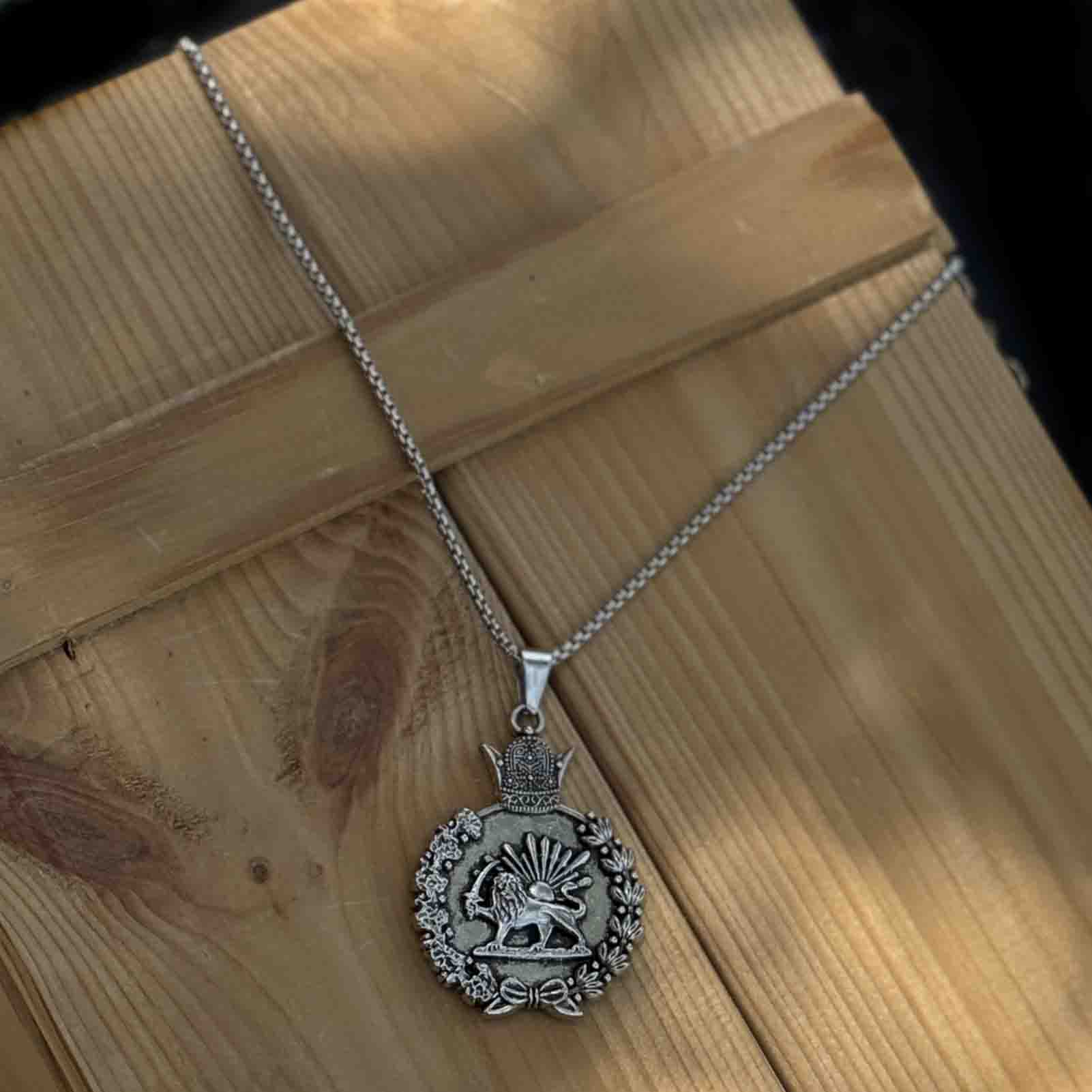 گردنبند پلاک حرف H کد (8563)